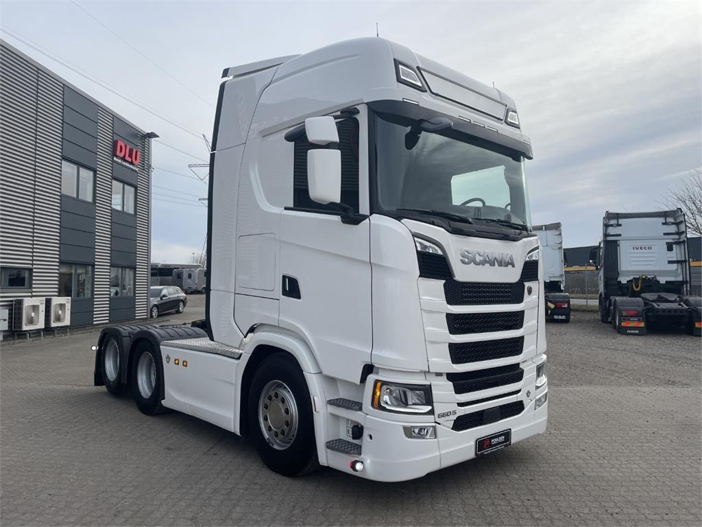 Scania S660 A 6x2 NB 2950 - Cabeza tractora: foto 1 Scania S660 A 6x2 NB 2950 - Cabeza tractora: foto 1