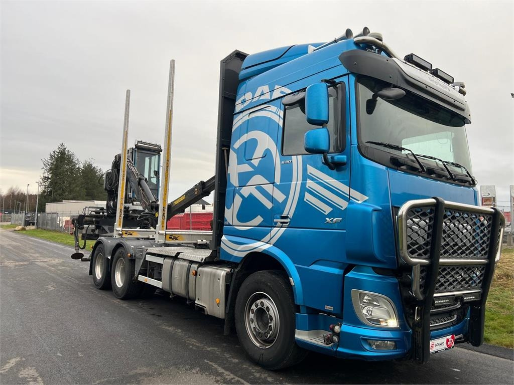 DAF XF530 FAT 6x4  - Camión forestal: foto 1 DAF XF530 FAT 6x4  - Camión forestal: foto 1