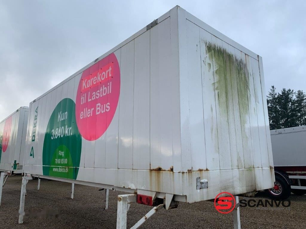 Caja cerrada Krone WK 7,3 RSTG 7450 mm med rulleport: foto 1