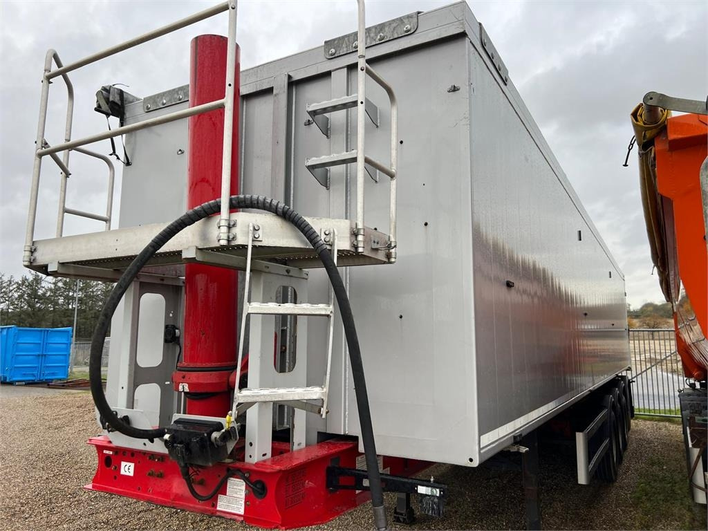 Langendorf SKA36 60m3 alu kasse med plastindlæg - Semirremolque volquete: foto 5 Langendorf SKA36 60m3 alu kasse med plastindlæg - Semirremolque volquete: foto 5