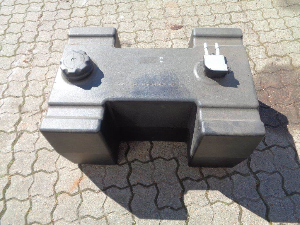 Mercedes-Benz 100 L plast (H formet) Dieseltank - Depósito de combustible para Camión: foto 4 Mercedes-Benz 100 L plast (H formet) Dieseltank - Depósito de combustible para Camión: foto 4