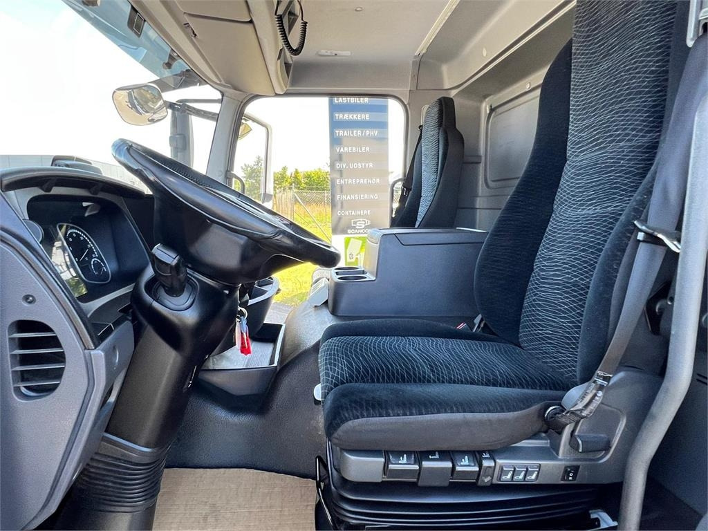 Camión caja cerrada Mercedes-Benz Atego 1224 LnR: foto 8