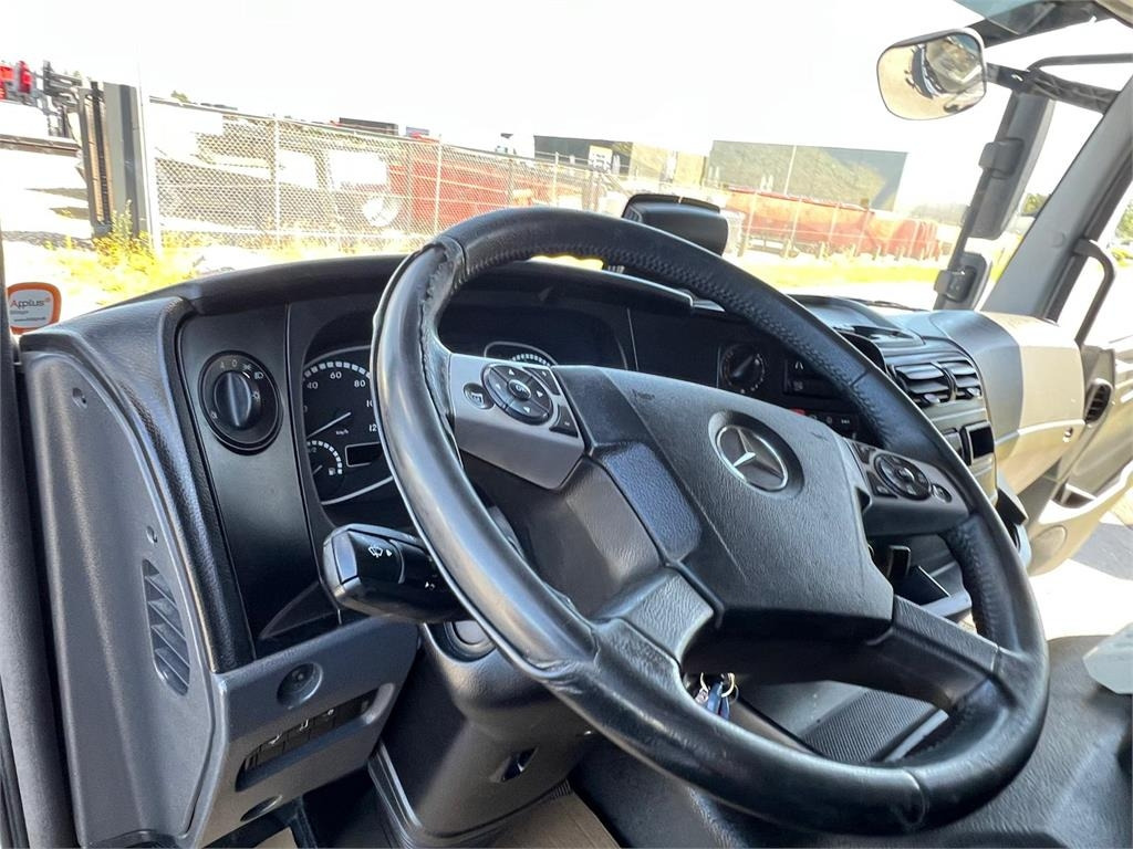 Camión caja cerrada Mercedes-Benz Atego 1224 LnR: foto 10