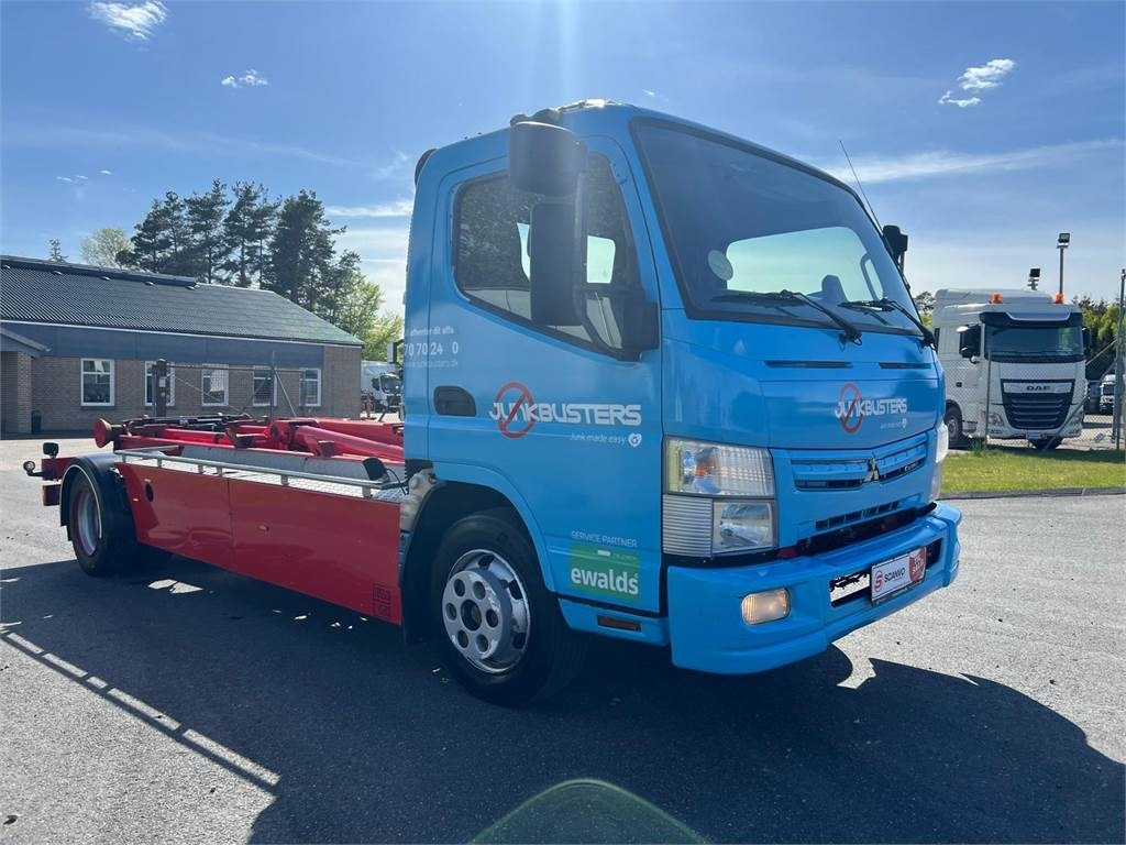 Mitsubishi Fuso CANTER 9C150 - Camión multibasculante: foto 2 Mitsubishi Fuso CANTER 9C150 - Camión multibasculante: foto 2