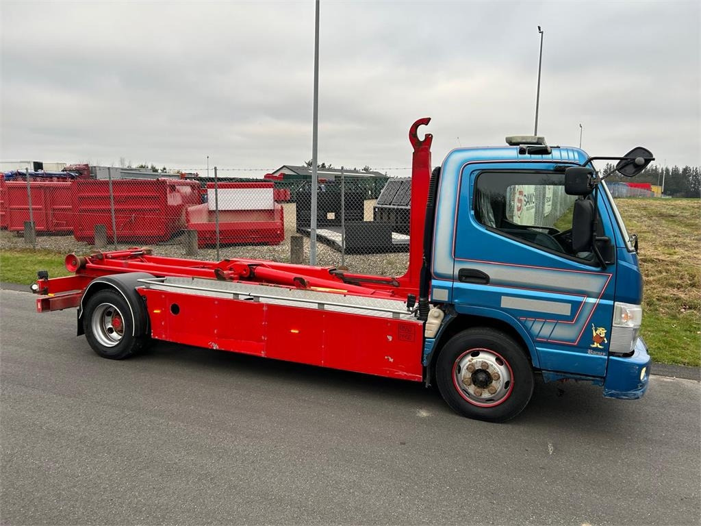 Mitsubishi Fuso CANTER 9C150  - Camión multibasculante: foto 1 Mitsubishi Fuso CANTER 9C150  - Camión multibasculante: foto 1