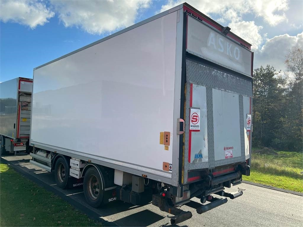 Volvo FM420 + 2 akslet kærre 2-Temps - Camión frigorífico: foto 2 Volvo FM420 + 2 akslet kærre 2-Temps - Camión frigorífico: foto 2