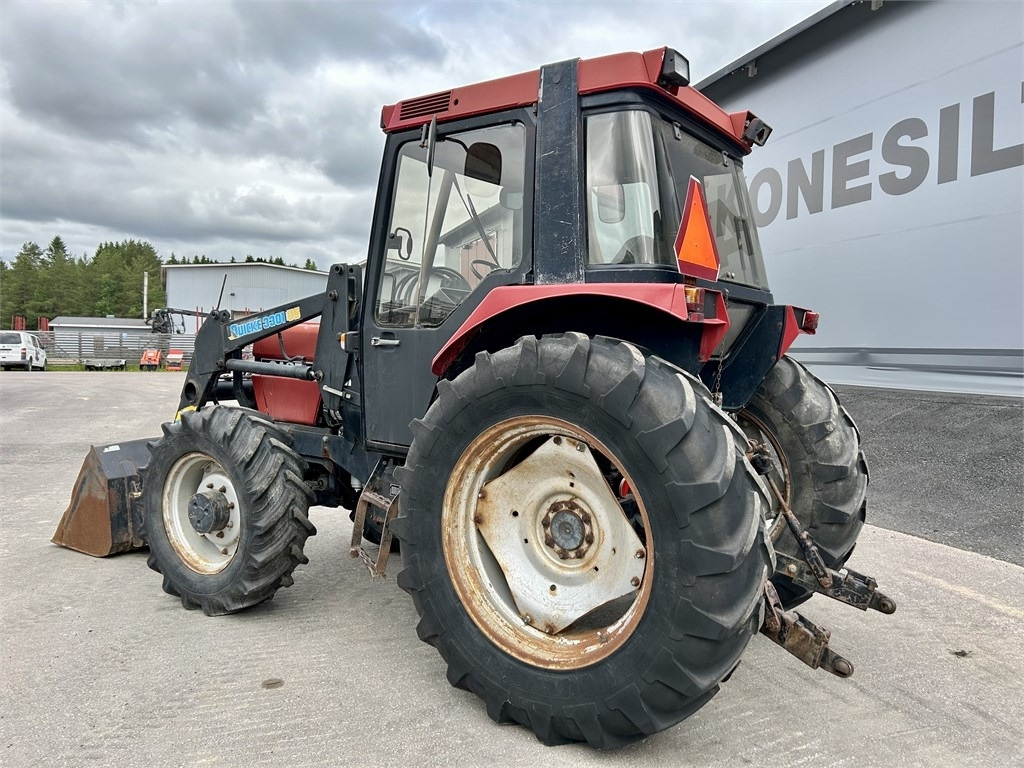 Case IH 685XL ETUKUORMAAJALLA - Tractor: foto 4 Case IH 685XL ETUKUORMAAJALLA - Tractor: foto 4