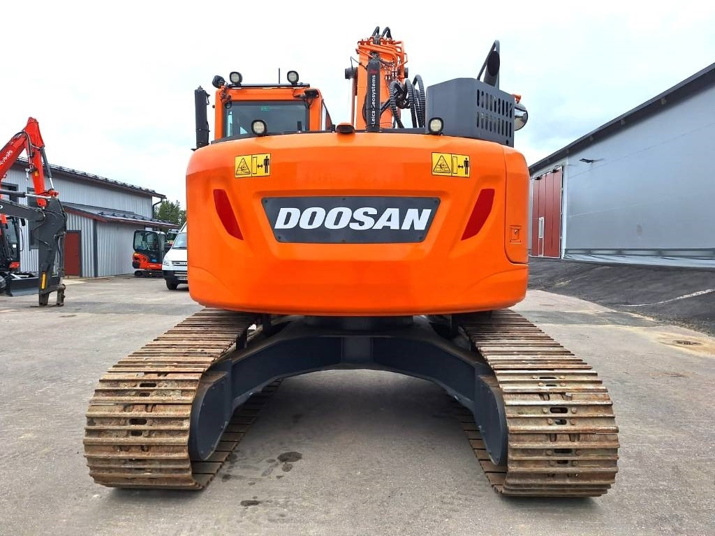 Doosan MYYTY! SOLD! DX235LCR-5 PYÖRITTÄJÄ - Excavadora de cadenas: foto 3 Doosan MYYTY! SOLD! DX235LCR-5 PYÖRITTÄJÄ - Excavadora de cadenas: foto 3