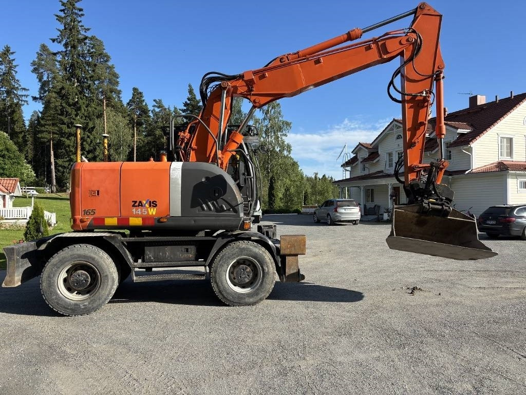 Hitachi ZX 145 W-3 tulossa - Excavadora de ruedas: foto 2 Hitachi ZX 145 W-3 tulossa - Excavadora de ruedas: foto 2