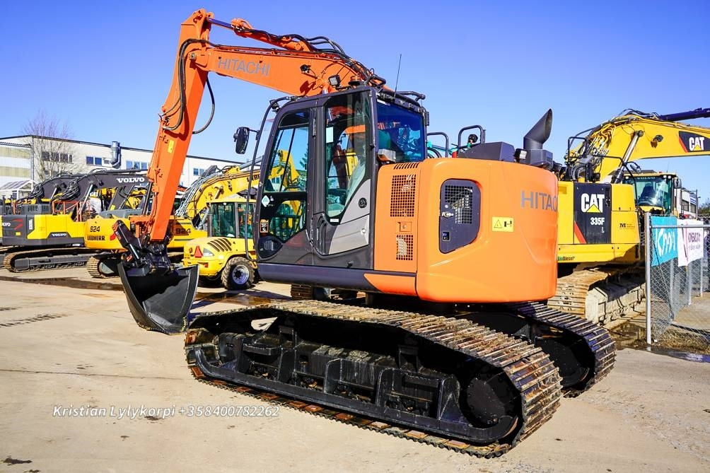 Hitachi ZX135US-6 METSÄALUSTALLA - Excavadora de cadenas: foto 2 Hitachi ZX135US-6 METSÄALUSTALLA - Excavadora de cadenas: foto 2