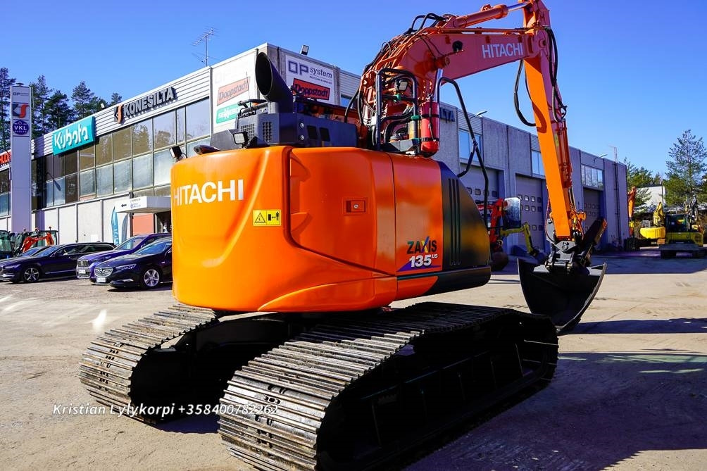 Hitachi ZX135US-6 METSÄALUSTALLA - Excavadora de cadenas: foto 5 Hitachi ZX135US-6 METSÄALUSTALLA - Excavadora de cadenas: foto 5