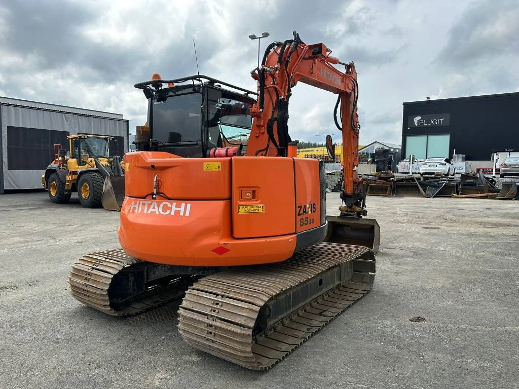 Hitachi ZX85US-5 800mm telat 6kpl työlaitteet mukaan - Miniexcavadora: foto 2 Hitachi ZX85US-5 800mm telat 6kpl työlaitteet mukaan - Miniexcavadora: foto 2