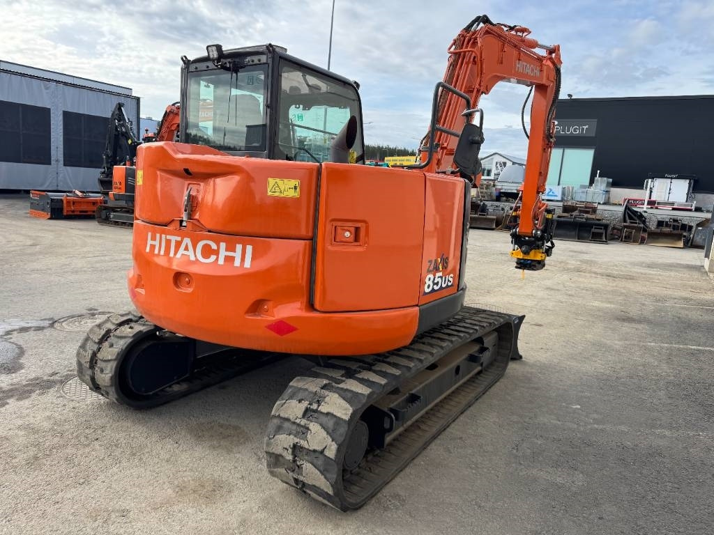Hitachi ZX85USB-6, Uudella engcon EC209 tiltillä - Miniexcavadora: foto 5 Hitachi ZX85USB-6, Uudella engcon EC209 tiltillä - Miniexcavadora: foto 5