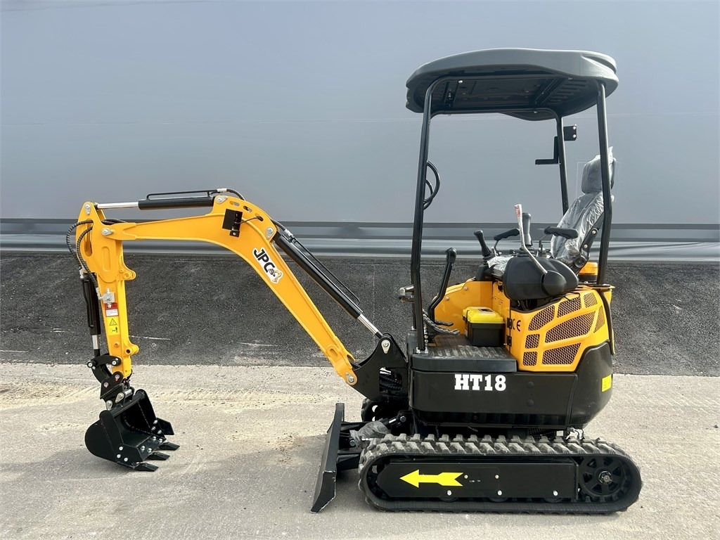 JPC HT 18 KATOS KUIN UUSI - Miniexcavadora: foto 1 JPC HT 18 KATOS KUIN UUSI - Miniexcavadora: foto 1