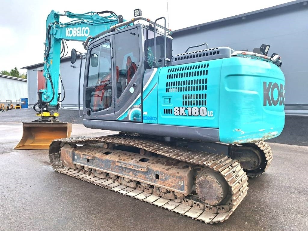Kobelco SK180LC-10 PYÖRITTÄJÄLLÄ - Excavadora de cadenas: foto 2 Kobelco SK180LC-10 PYÖRITTÄJÄLLÄ - Excavadora de cadenas: foto 2