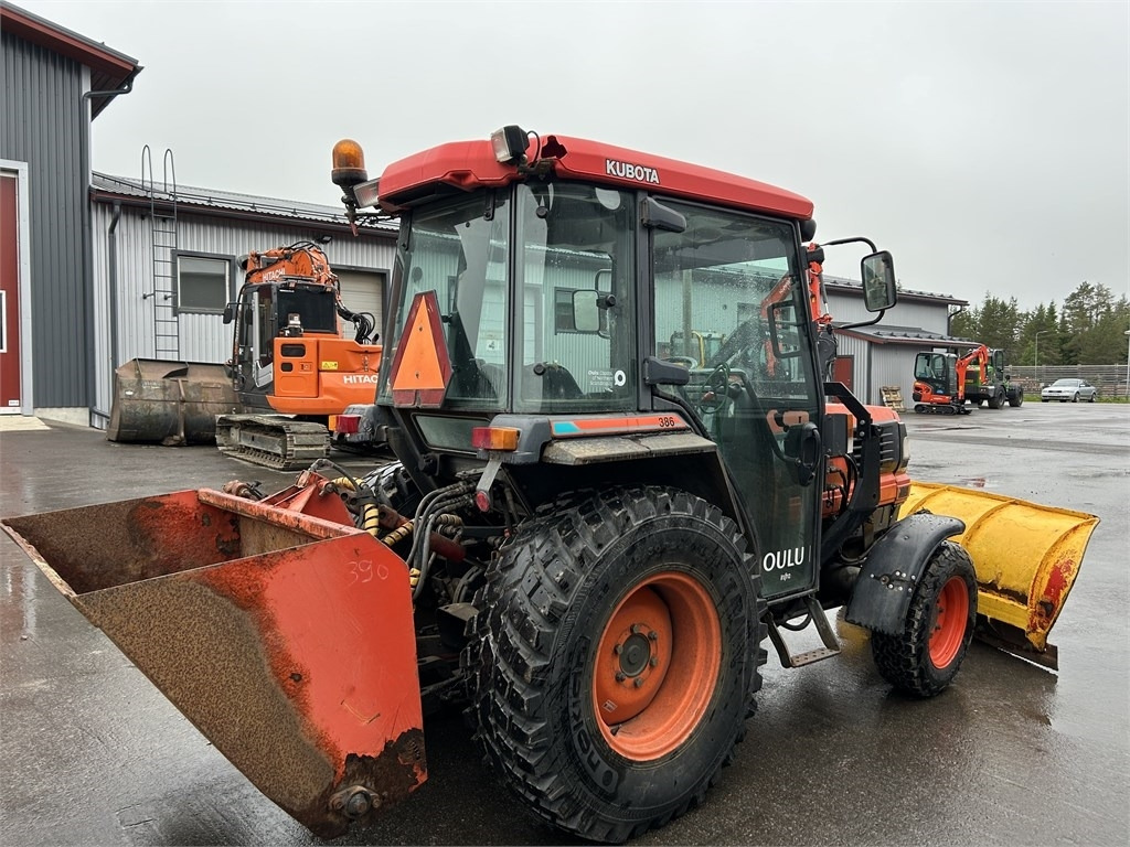 Kubota L 3600 AURA JA HIEKOTIN - Tractor municipal: foto 4 Kubota L 3600 AURA JA HIEKOTIN - Tractor municipal: foto 4