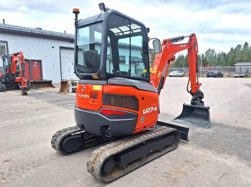 Kubota U27-4 KALLISTAJALLA, HUOLLETTU - Miniexcavadora: foto 4 Kubota U27-4 KALLISTAJALLA, HUOLLETTU - Miniexcavadora: foto 4