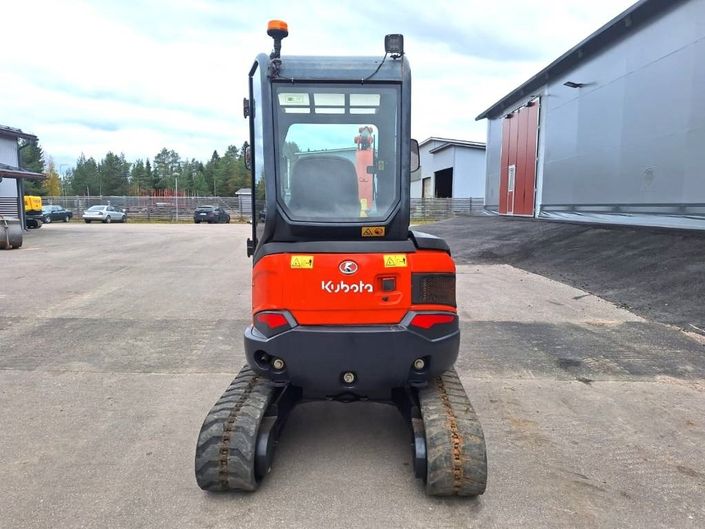Kubota U27-4 KALLISTAJALLA, HUOLLETTU - Miniexcavadora: foto 3 Kubota U27-4 KALLISTAJALLA, HUOLLETTU - Miniexcavadora: foto 3