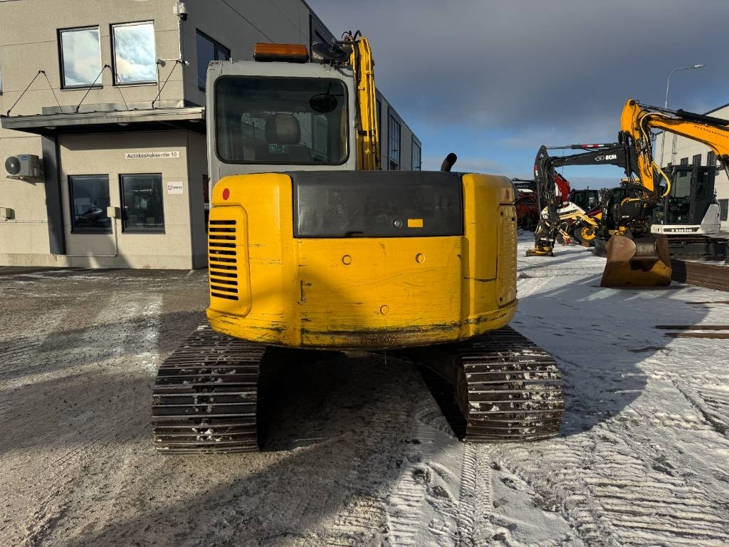 New Holland MYYTY! SOLD! E80MSR PYÖRITTÄJÄLLÄ - Miniexcavadora: foto 4 New Holland MYYTY! SOLD! E80MSR PYÖRITTÄJÄLLÄ - Miniexcavadora: foto 4