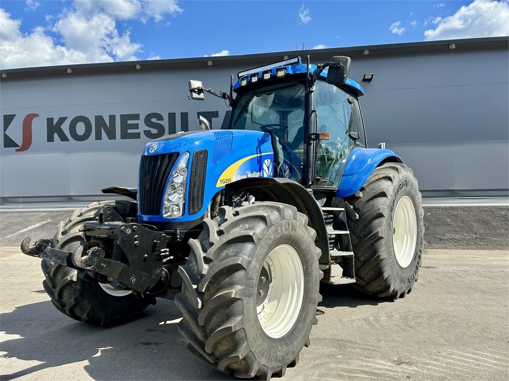 New Holland TG285 - Tractor: foto 2 New Holland TG285 - Tractor: foto 2