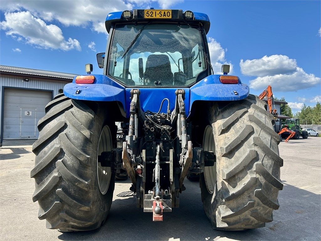 New Holland TG285 - Tractor: foto 5 New Holland TG285 - Tractor: foto 5