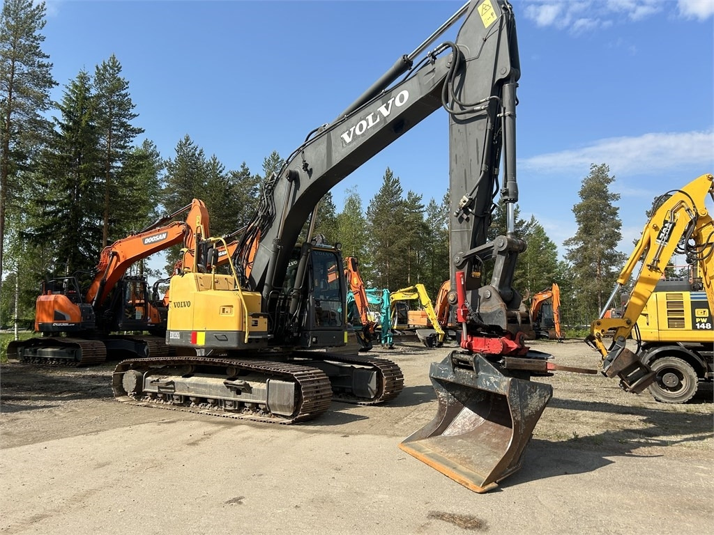 Volvo ECR235CL PYÖRITTÄJÄ, 3D-LAITTEET - Excavadora de cadenas: foto 5 Volvo ECR235CL PYÖRITTÄJÄ, 3D-LAITTEET - Excavadora de cadenas: foto 5