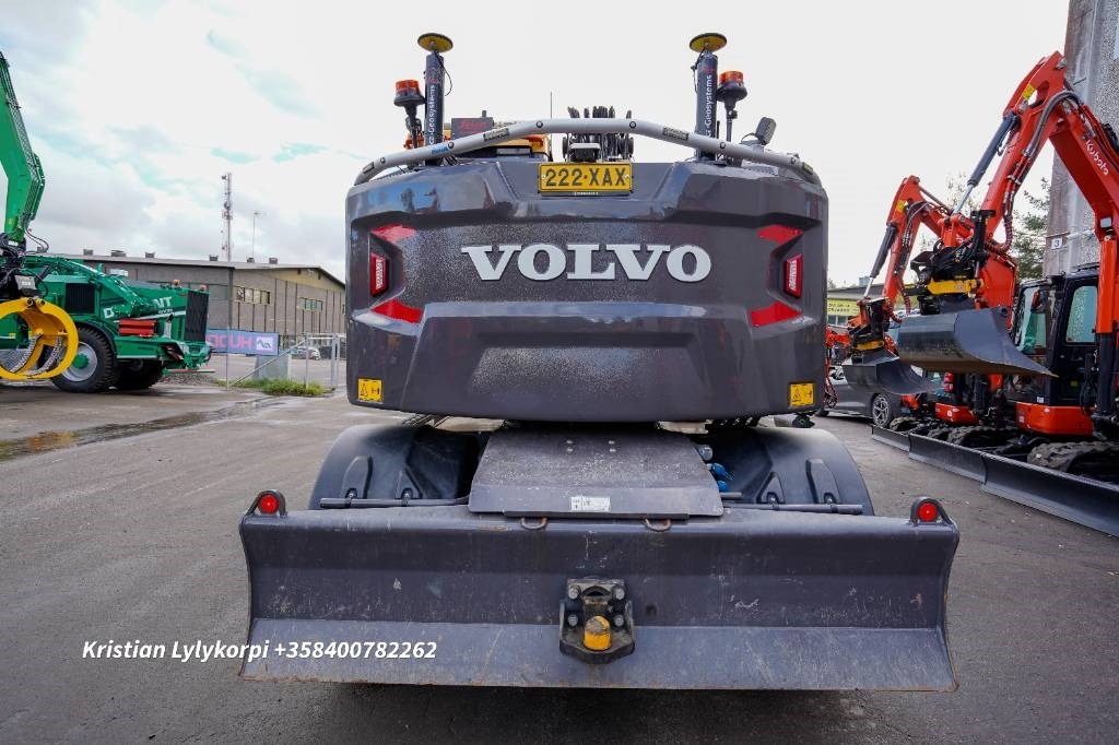 Volvo EWR170E HUIPPUVARUSTEET - Excavadora de ruedas: foto 5 Volvo EWR170E HUIPPUVARUSTEET - Excavadora de ruedas: foto 5