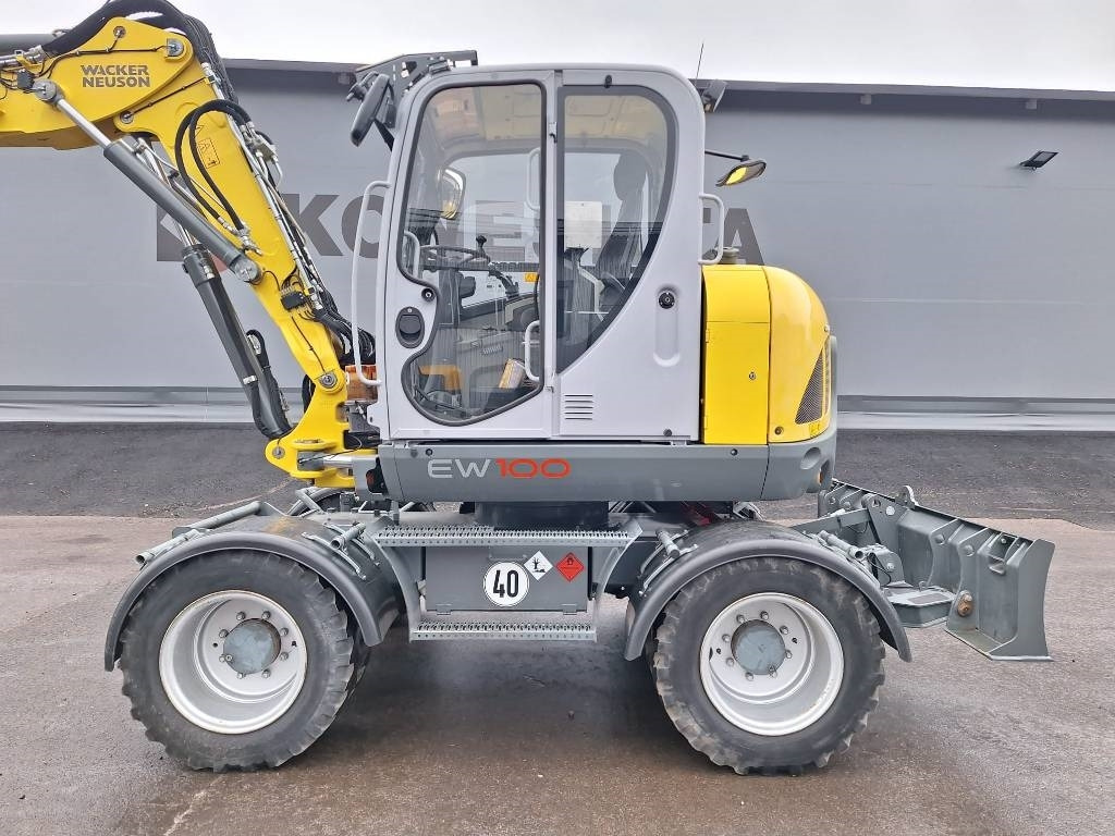 Wacker EW100 PYÖRITTÄJÄLLÄ - Excavadora de ruedas: foto 2 Wacker EW100 PYÖRITTÄJÄLLÄ - Excavadora de ruedas: foto 2