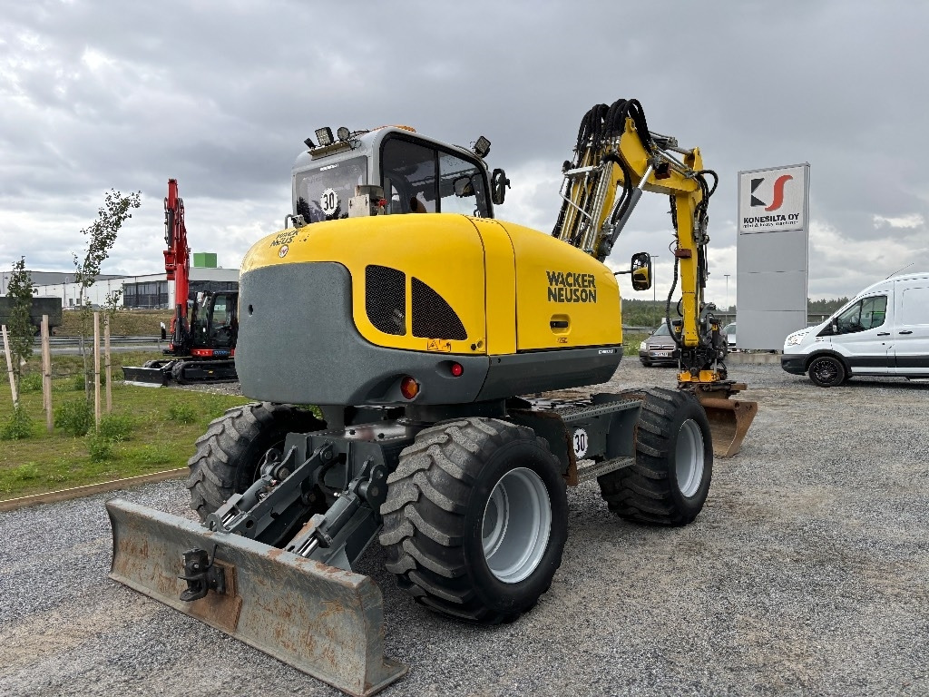Wacker Neuson EW 100 - Excavadora de ruedas: foto 4 Wacker Neuson EW 100 - Excavadora de ruedas: foto 4