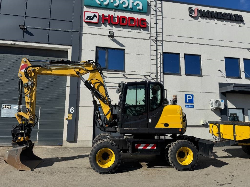 Yanmar B 110 W Hyvät varusteet / Siisti / Vähän ajettu - Excavadora de ruedas: foto 2 Yanmar B 110 W Hyvät varusteet / Siisti / Vähän ajettu - Excavadora de ruedas: foto 2