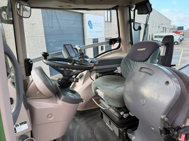 Tractor Fendt 828 VARIO: foto 15 Tractor Fendt 828 VARIO: foto 15