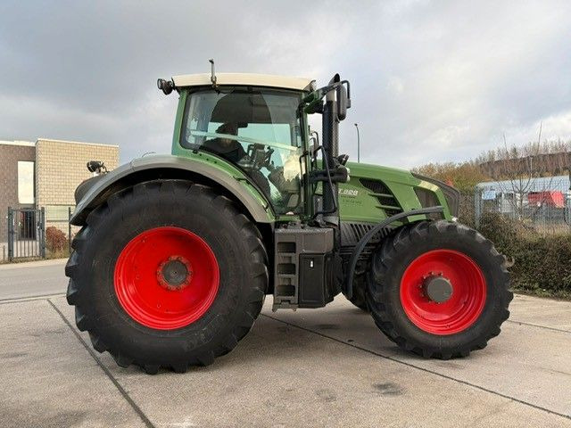 Tractor Fendt 828 VARIO: foto 11 Tractor Fendt 828 VARIO: foto 11