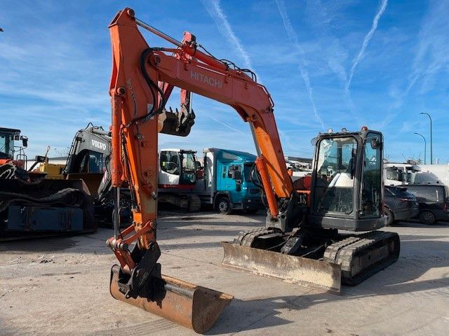 Hitachi ZX85USB-3. 2 Löffel. SW. Klima. - Miniexcavadora: foto 3 Hitachi ZX85USB-3. 2 Löffel. SW. Klima. - Miniexcavadora: foto 3