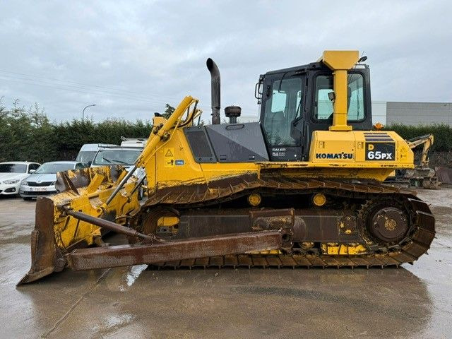 Komatsu D65PX-15. Fahrwerk 80%. Blatt 4.00m. ZSA. Klima. - Bulldozer: foto 1 Komatsu D65PX-15. Fahrwerk 80%. Blatt 4.00m. ZSA. Klima. - Bulldozer: foto 1