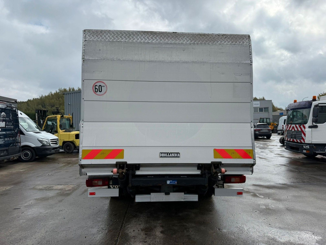 Volvo FL6-250. ALU Pritsche 5.00m. LBW. Klima. - Camión caja abierta: foto 4 Volvo FL6-250. ALU Pritsche 5.00m. LBW. Klima. - Camión caja abierta: foto 4