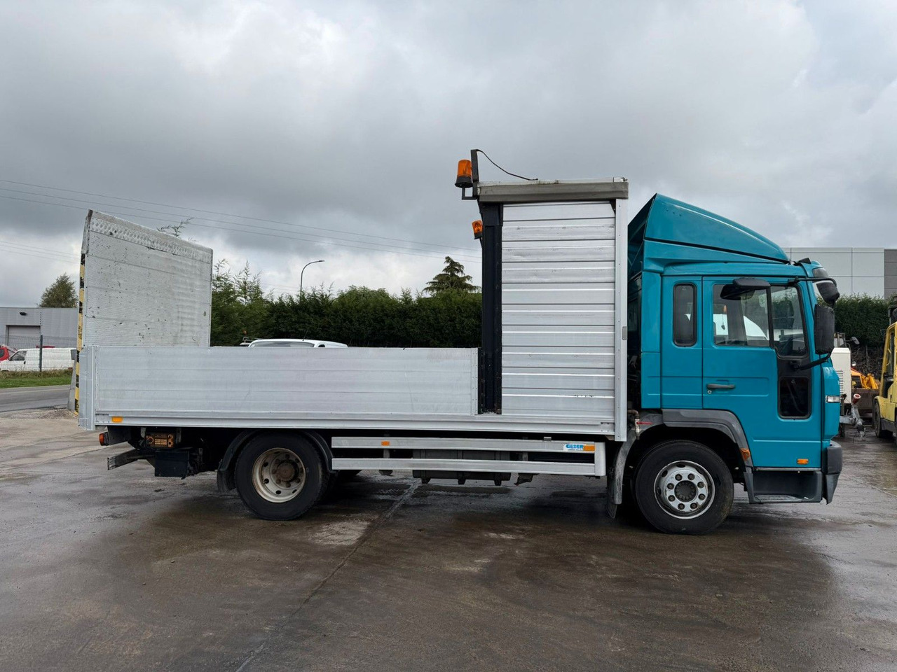 Volvo FL6-250. ALU Pritsche 5.00m. LBW. Klima. - Camión caja abierta: foto 2 Volvo FL6-250. ALU Pritsche 5.00m. LBW. Klima. - Camión caja abierta: foto 2