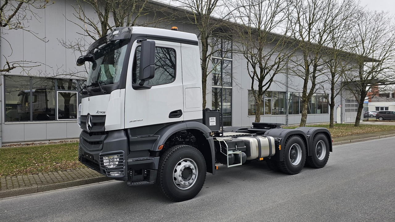 MERCEDES-BENZ Actros 3340 S 6x4 ADR Euro 3 Tractor Head - Cabeza tractora: foto 1 MERCEDES-BENZ Actros 3340 S 6x4 ADR Euro 3 Tractor Head - Cabeza tractora: foto 1