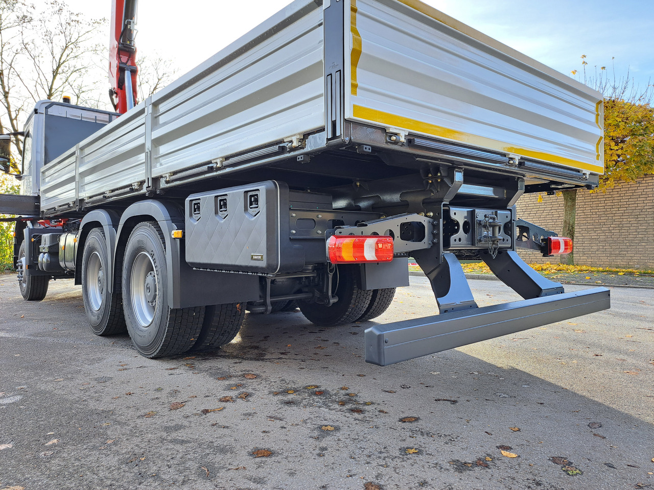 MERCEDES-BENZ AROCS 3340 CRANE FASSI F245 FLATBED TWISTLOCK EURO 3 - Camión caja abierta, Camión grúa: foto 4 MERCEDES-BENZ AROCS 3340 CRANE FASSI F245 FLATBED TWISTLOCK EURO 3 - Camión caja abierta, Camión grúa: foto 4