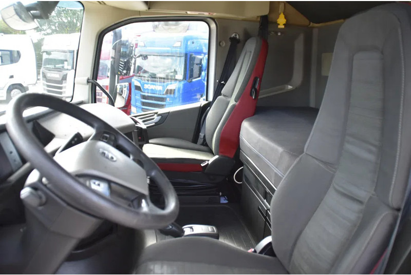 Volvo FH 420 Globe 4x2 - ADR FL - ONLY 670 TKM - PTO - AIRCO - DIFF. LOCK - GOOD CONDITION - - Cabeza tractora: foto 5 Volvo FH 420 Globe 4x2 - ADR FL - ONLY 670 TKM - PTO - AIRCO - DIFF. LOCK - GOOD CONDITION - - Cabeza tractora: foto 5