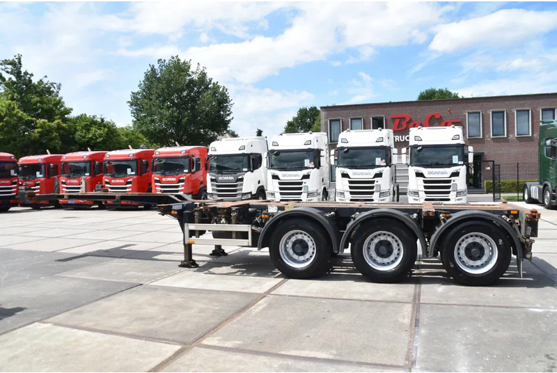 Pacton T3-010 - 2 x LIFT AXLE - BPW AXLES - DRUM BRAKES - 2 x EXTENDABLE - - Semirremolque portacontenedore/ Intercambiable: foto 2 Pacton T3-010 - 2 x LIFT AXLE - BPW AXLES - DRUM BRAKES - 2 x EXTENDABLE - - Semirremolque portacontenedore/ Intercambiable: foto 2