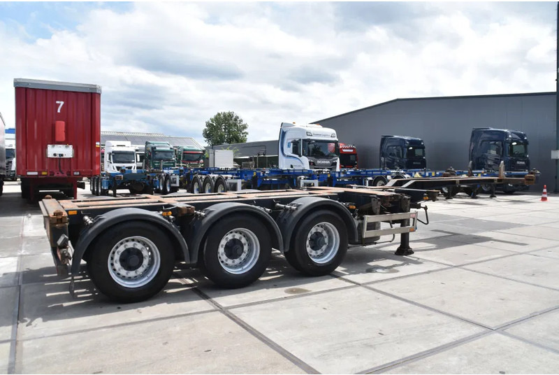 Pacton T3-010 - 2 x LIFT AXLE - BPW AXLES - DRUM BRAKES - 2 x EXTENDABLE - - Semirremolque portacontenedore/ Intercambiable: foto 4 Pacton T3-010 - 2 x LIFT AXLE - BPW AXLES - DRUM BRAKES - 2 x EXTENDABLE - - Semirremolque portacontenedore/ Intercambiable: foto 4