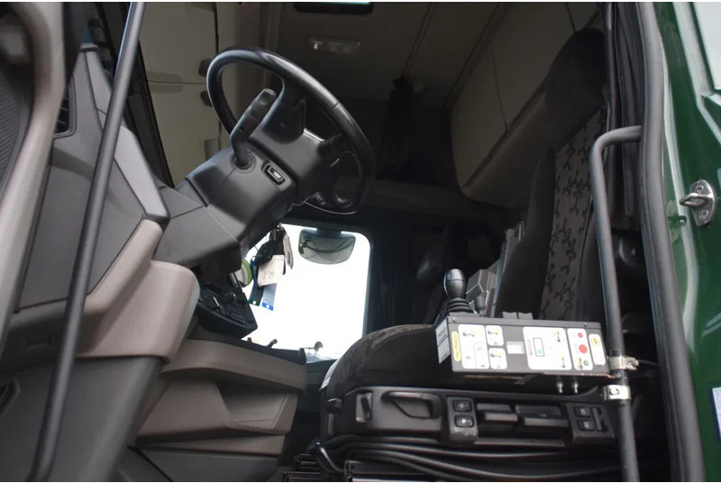 Scania S500 NGS 6x2*4 - HOOKLIFT - RETARDER - 375 TKM - PARK. AIRCO - WHEELBASE: 475 CM - PTO - EXCELLENT CONDITION - - Camión multibasculante: foto 5 Scania S500 NGS 6x2*4 - HOOKLIFT - RETARDER - 375 TKM - PARK. AIRCO - WHEELBASE: 475 CM - PTO - EXCELLENT CONDITION - - Camión multibasculante: foto 5