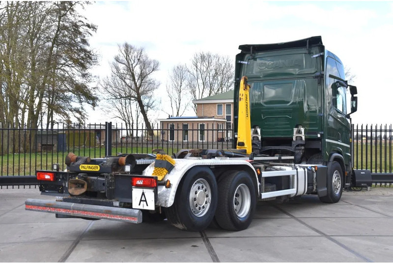 Scania S500 NGS 6x2*4 - HOOKLIFT SYSTEM - RETARDER - PARK. AIRCO - WHEELBASE: 475 CM - PTO - GOOD CONDITION - - Camión multibasculante: foto 3 Scania S500 NGS 6x2*4 - HOOKLIFT SYSTEM - RETARDER - PARK. AIRCO - WHEELBASE: 475 CM - PTO - GOOD CONDITION - - Camión multibasculante: foto 3