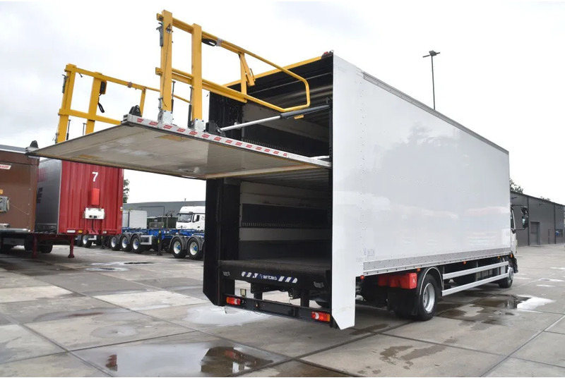 Volvo FL 280 4x2 + BOX - 312 TKM - AIRCO - DOUBLE CARGOFLOOR - ELEVATOR - REMOTE CONTROL - CAMERA - - Camión caja cerrada: foto 3 Volvo FL 280 4x2 + BOX - 312 TKM - AIRCO - DOUBLE CARGOFLOOR - ELEVATOR - REMOTE CONTROL - CAMERA - - Camión caja cerrada: foto 3