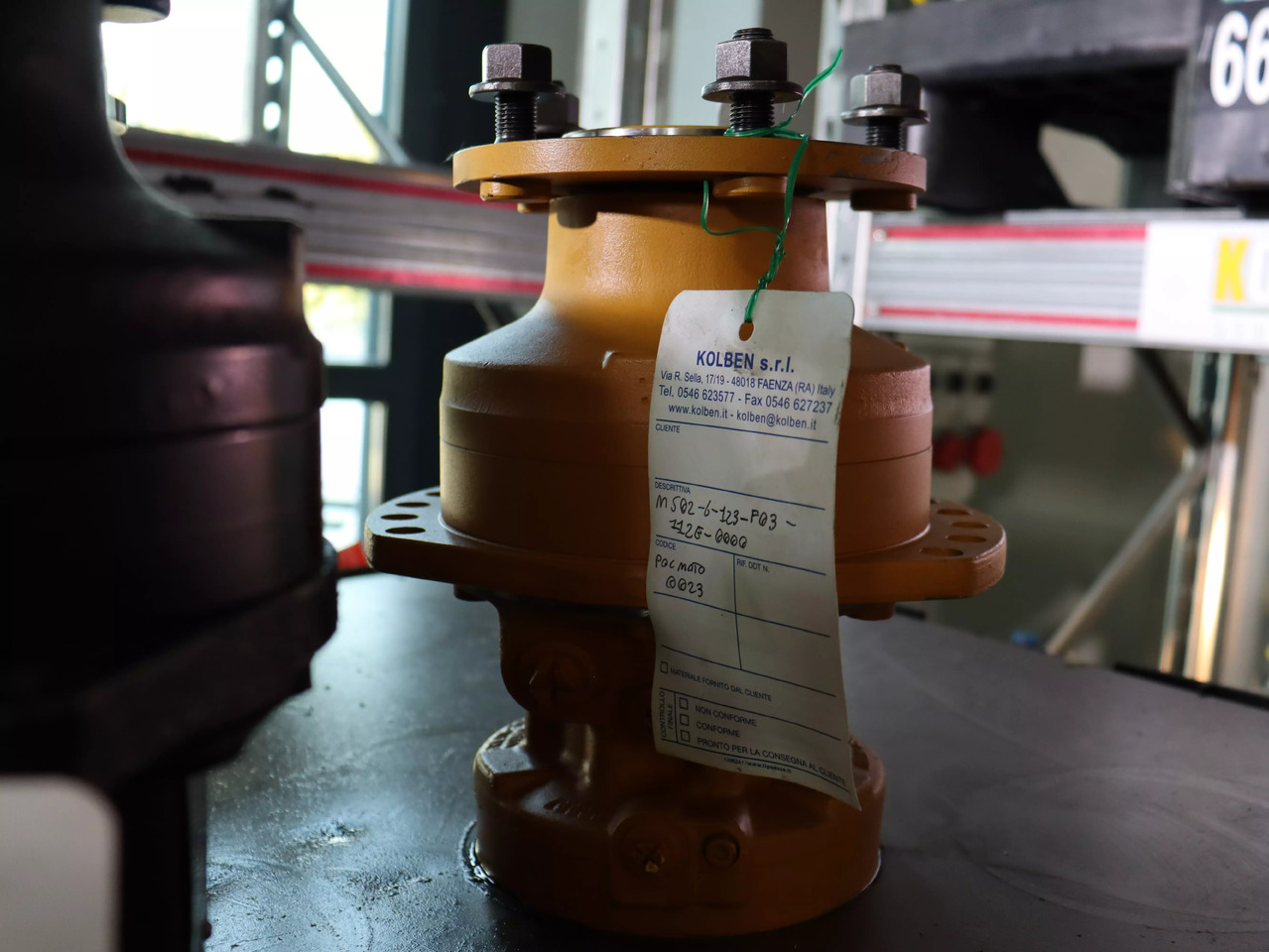 POCLAIN MS02-6-123-F03-112E-0000 - Motor hidráulico para Maquinaria de construcción: foto 3 POCLAIN MS02-6-123-F03-112E-0000 - Motor hidráulico para Maquinaria de construcción: foto 3
