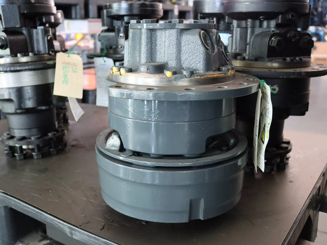 POCLAIN MS05-2-133-R05-1220-E000 - Motor hidráulico para Maquinaria de construcción: foto 2 POCLAIN MS05-2-133-R05-1220-E000 - Motor hidráulico para Maquinaria de construcción: foto 2