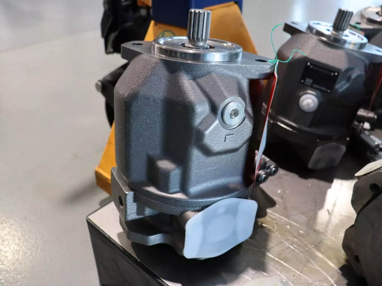 REXROTH A10VO45DFLR/31R-VSC62K01 - Piezas de recambio para Maquinaria de construcción: foto 1 REXROTH A10VO45DFLR/31R-VSC62K01 - Piezas de recambio para Maquinaria de construcción: foto 1