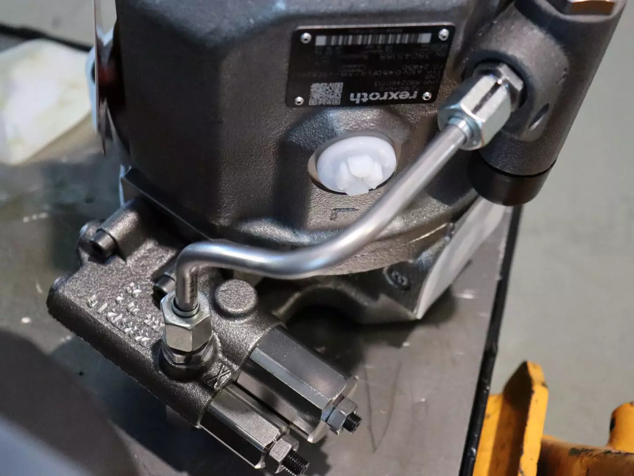 REXROTH A10VO45DFLR/31R-VSC62K01 - Piezas de recambio para Maquinaria de construcción: foto 3 REXROTH A10VO45DFLR/31R-VSC62K01 - Piezas de recambio para Maquinaria de construcción: foto 3