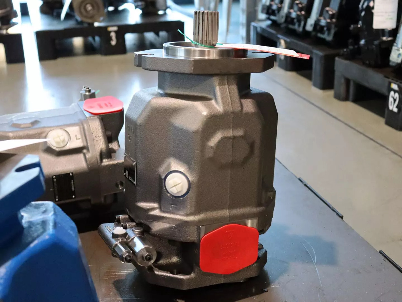 REXROTH A10VO100DFR/31R-VSC62K68 - Bomba hidráulica para Maquinaria de construcción: foto 1 REXROTH A10VO100DFR/31R-VSC62K68 - Bomba hidráulica para Maquinaria de construcción: foto 1