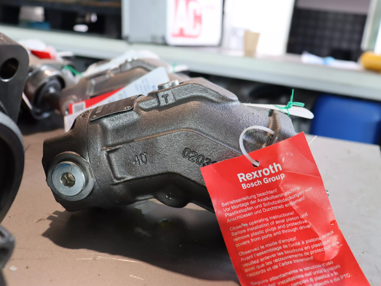 REXROTH A2FM10/61W-VZB040 - Motor hidráulico para Maquinaria de construcción: foto 1 REXROTH A2FM10/61W-VZB040 - Motor hidráulico para Maquinaria de construcción: foto 1